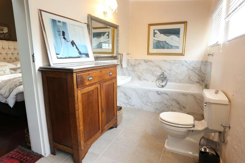 5 Bedroom Property for Sale in Mossel Bay Central Western Cape